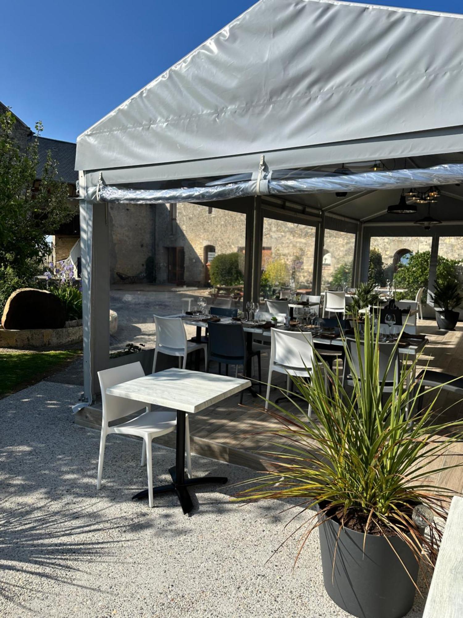Hotel Restaurant Le Clos De L 'Ancien Pressoir Commes Exterior photo