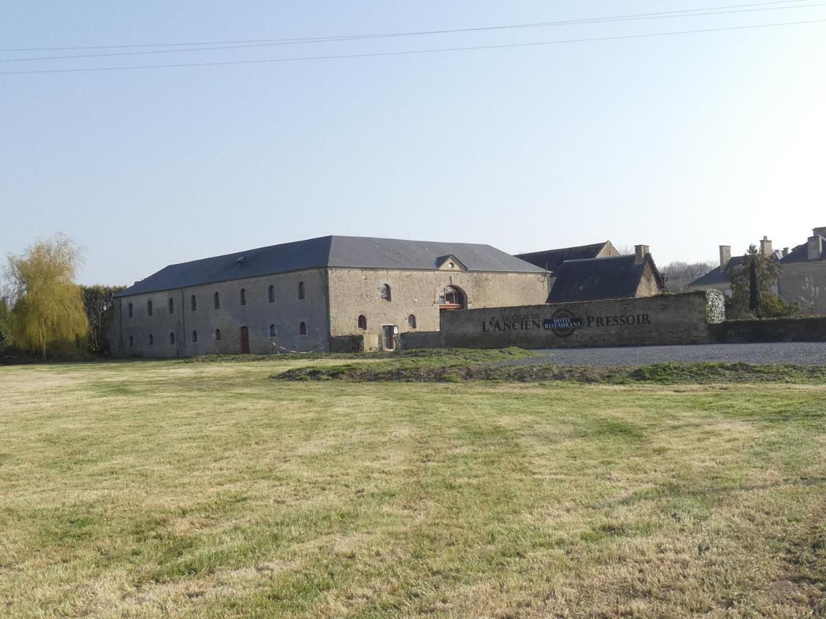 Hotel Restaurant Le Clos De L 'Ancien Pressoir Commes Exterior photo