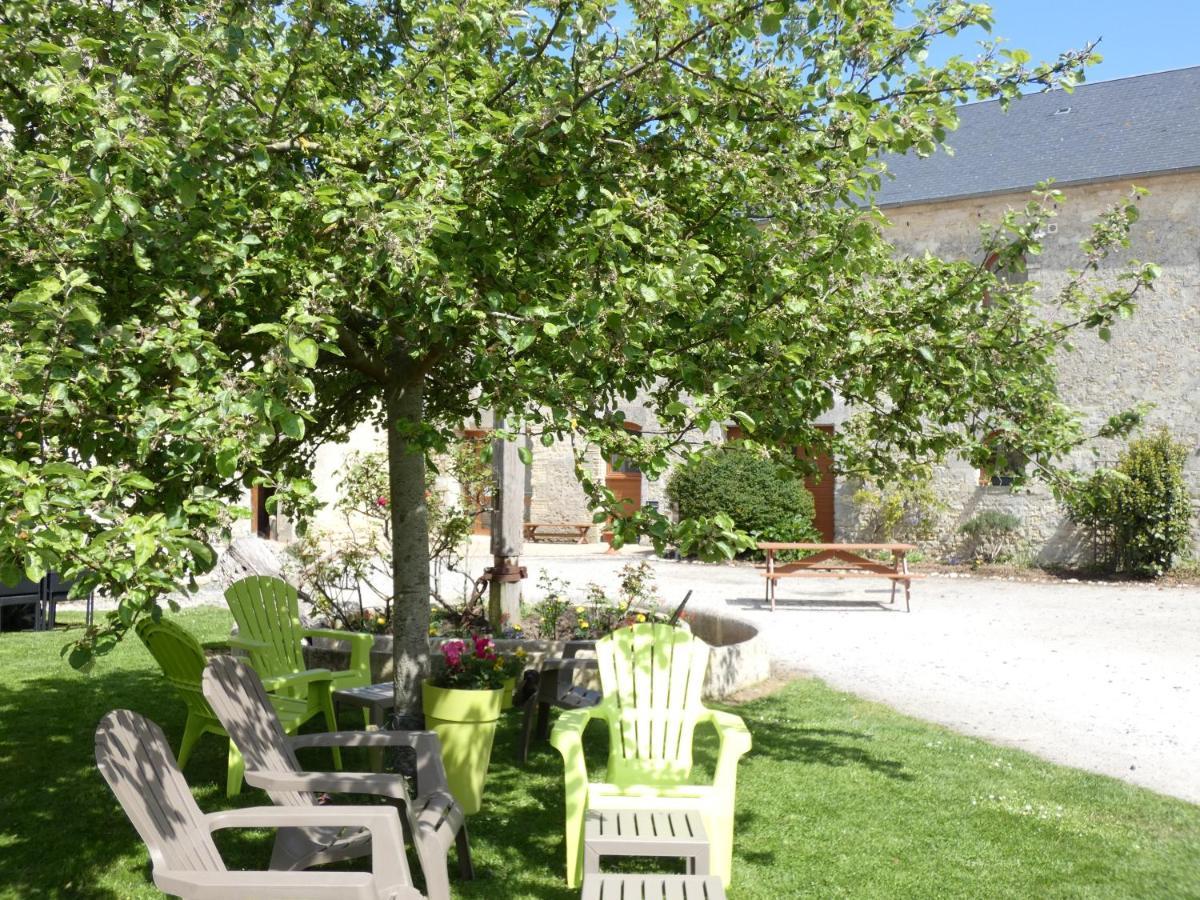 Hotel Restaurant Le Clos De L 'Ancien Pressoir Commes Exterior photo